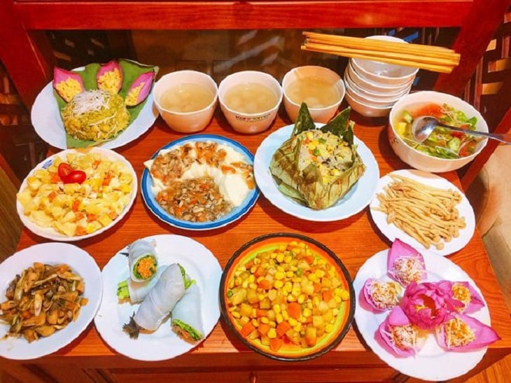 Tại sao khi cúng vong lại tụng chú biến thực biến thủy?