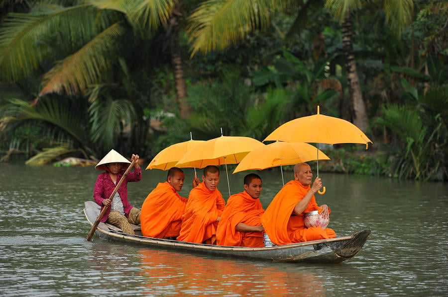 Thân người khó được - Phật Pháp khó nghe