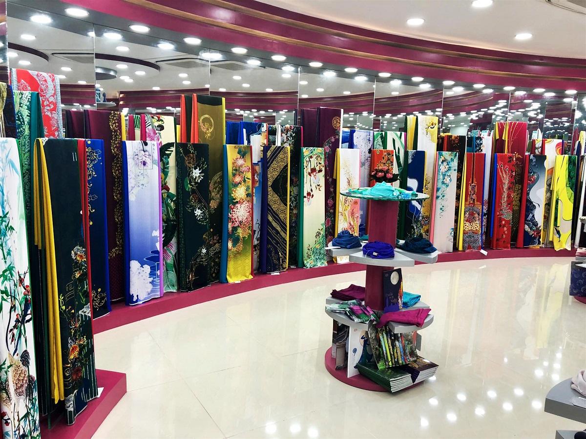 Vải trơn đơn sắc