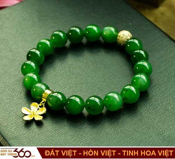 Đá Ngọc Bích Có Mấy Loại, Hợp Mệnh Gì Theo Phong Thủy?