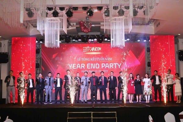Một số mẫu kịch bản tiệc tất niên thường được sử dụng