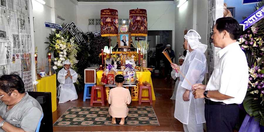 Chia sẽ thủ tục, công việc cần làm khi có người mới mất