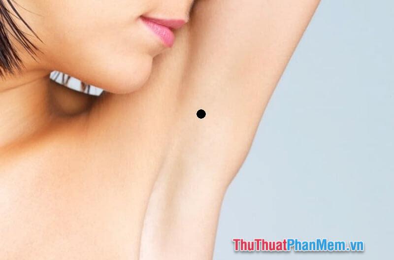 Nốt ruồi ở nách: Bí mật số mệnh và tính cách