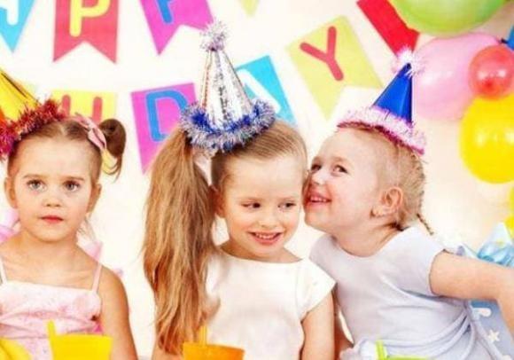 Sinh nhật tổ chức theo âm lịch hay dương lịch có gì đặc biệt?