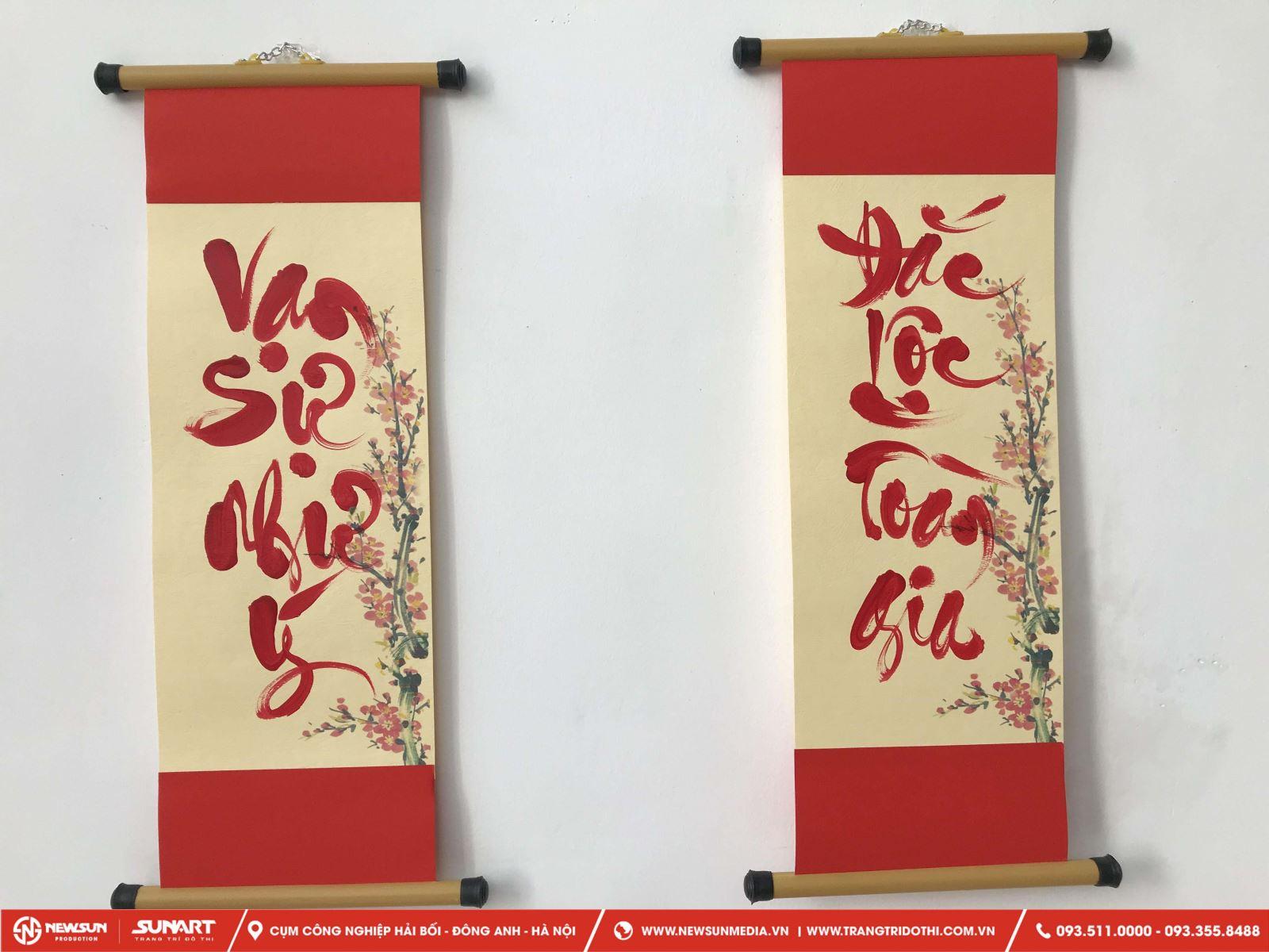 Trang trí lớp học ngày Tết nguyên đán với câu đối thư pháp