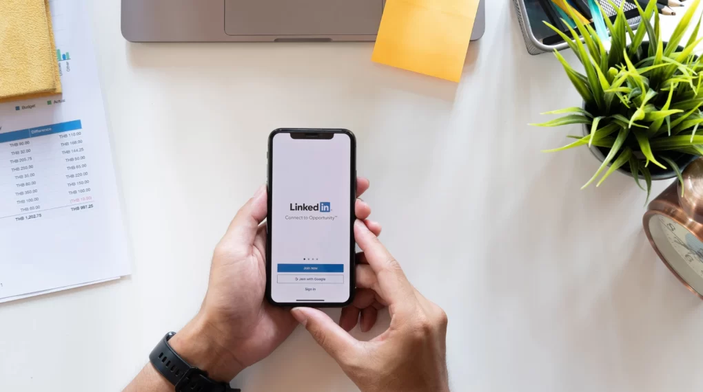 tìm việc trên Linkedin